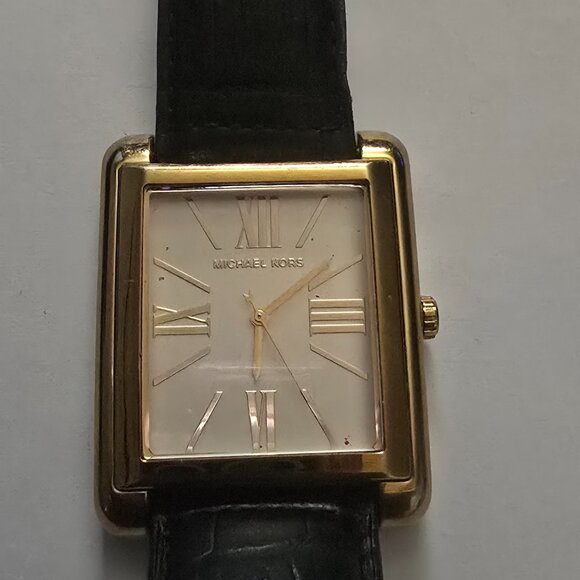 Michael Kors MK-2243 Rose Gold Watch Roman Numeral Leather Crocodile Band - Picture 5 of 7